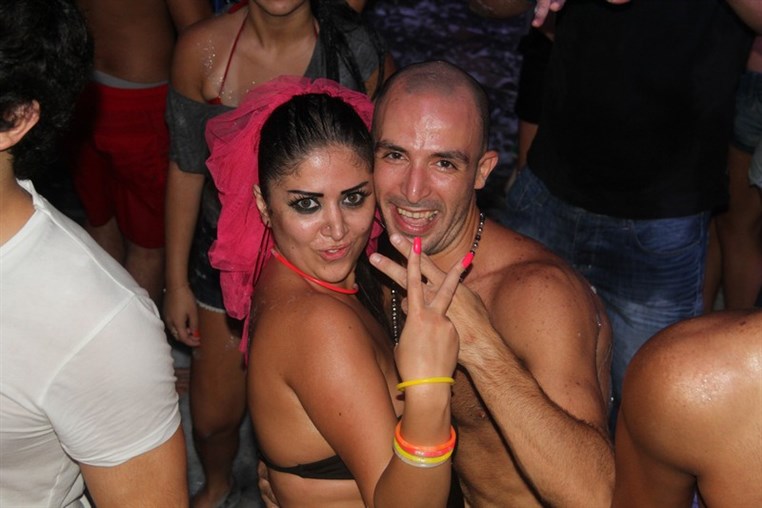 Lebanon Largest FOAM Party 3 (1)